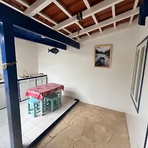  Albergue Quintal Do Maio